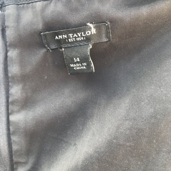 Ann Taylor Black Lace Overlay Dress Knee Length Sheath  Sleeveless Size 14 - Picture 4 of 14